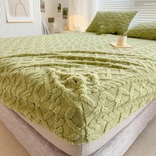 Lyvara Magic Mattress Covers Queen Size Velvet Bedding Set 1
